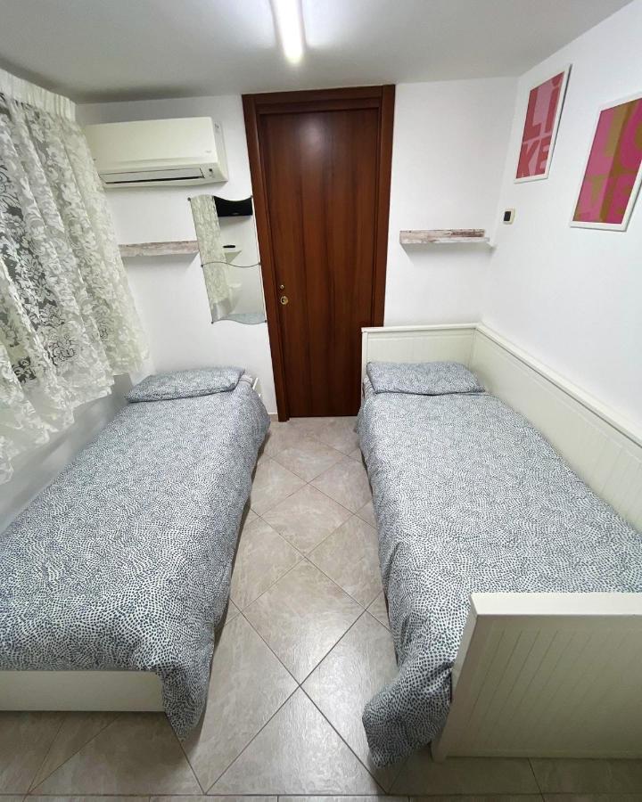 Modern In Napoli, Balcony